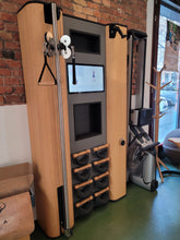 Lade das Bild in den Galerie-Viewer, NOHRD Wall Compact Kőrisfa
