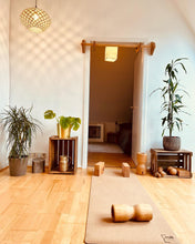 Lade das Bild in den Galerie-Viewer, rollholz - parafa szőnyeg