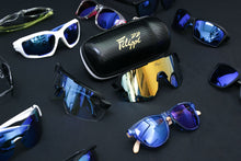 Lade das Bild in den Galerie-Viewer, Filippi F52 Sonnenbrille mit schwarz-weißem Rahmen
