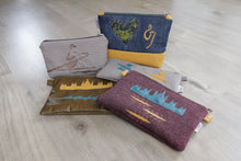 Kép betöltése a galériamegjelenítőbe: kis táska Budapest és evezős szimbólumokkal