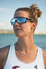 Kép betöltése a galériamegjelenítőbe: Evezős fülbevaló - bárd lapát | Strokeside Designs